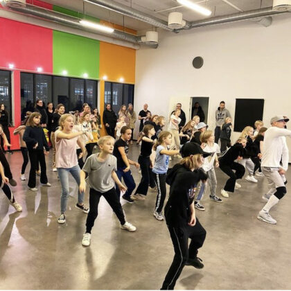 HIP HOP/BREAKDANCE